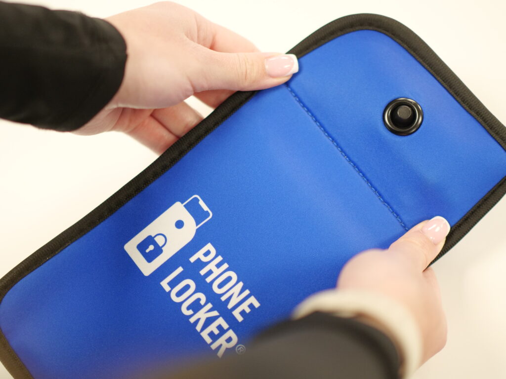 phone locker pouch 10